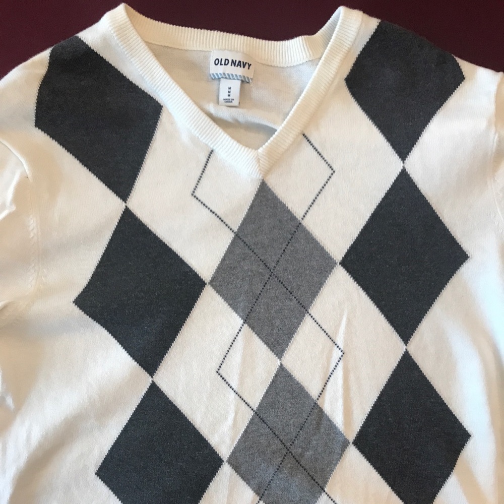 Trendy, argyle, white and gray sweater!